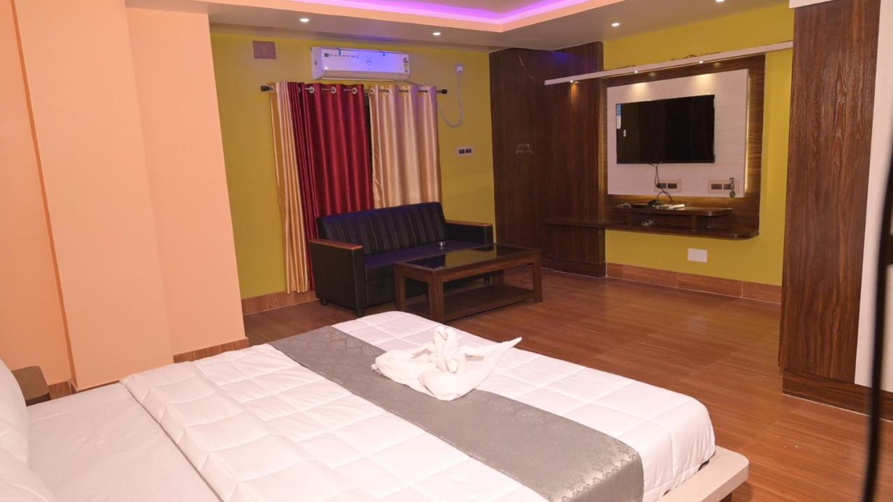 Oyo Hotel Tulusi Inn Bolpur Exterior foto
